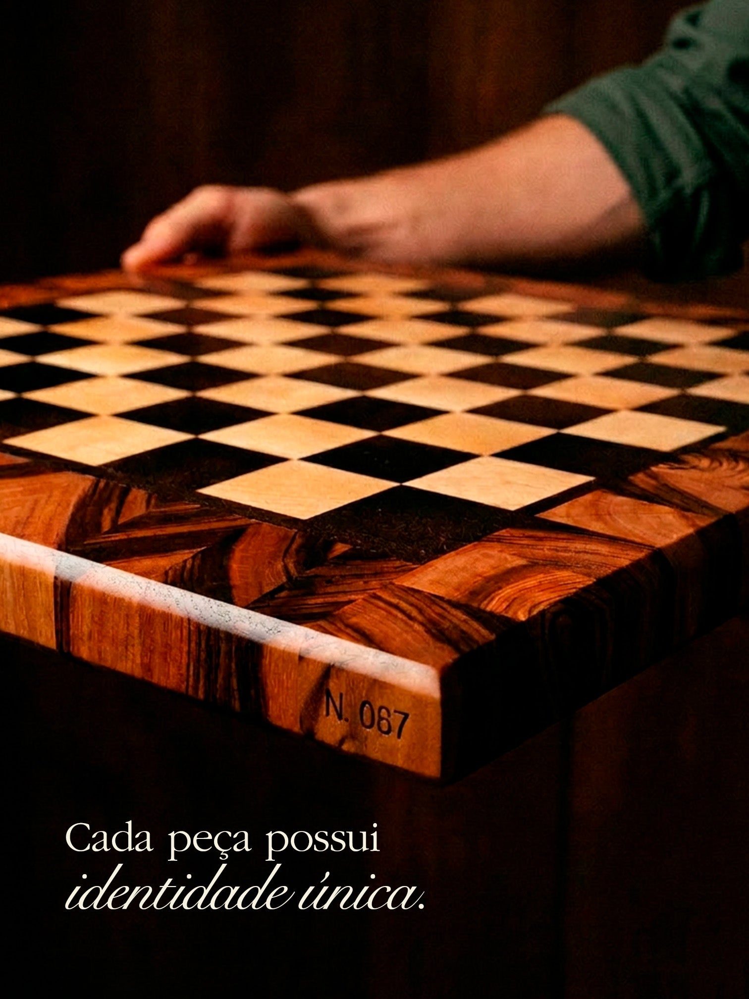 Tabuleiro de xadrez em madeira maciça nobre (end grain)